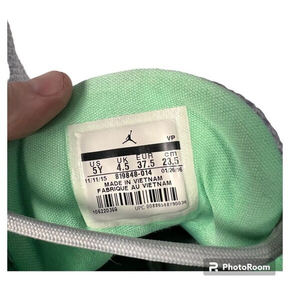 Air Jordan Horizon Green Glow Sneakers Gray Mint‎ ladies 6.5 or kids 5 - Picture 5 of 5